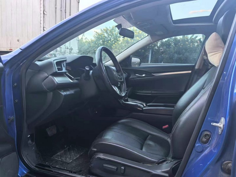 广州17年本田思域7