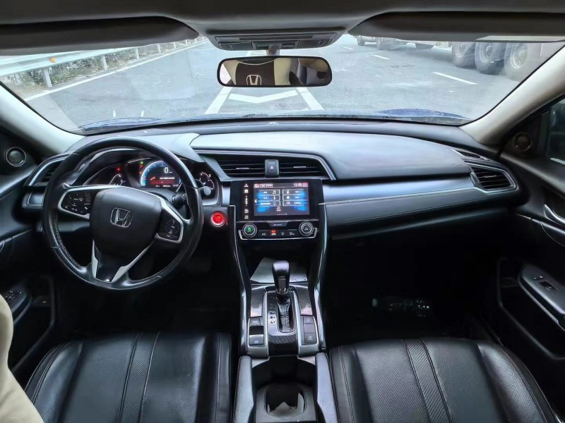 广州17年本田思域9