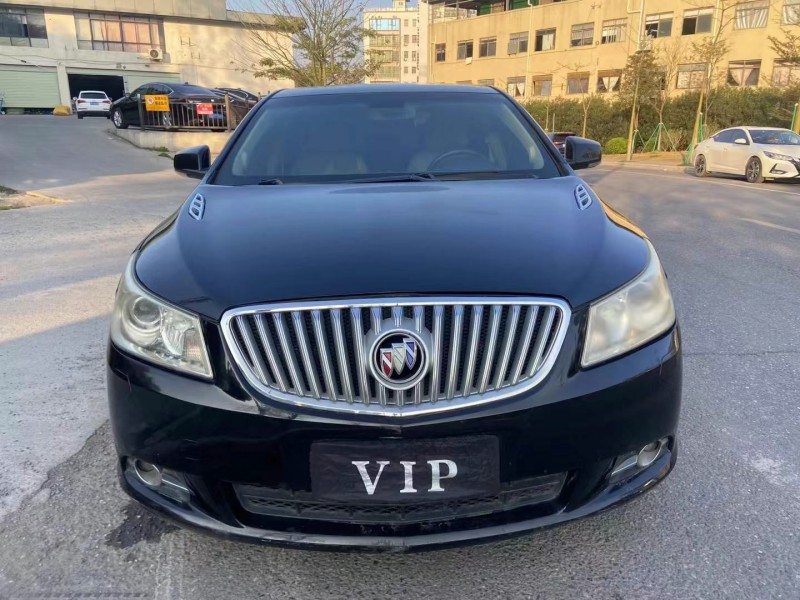 广州11年别克君越1