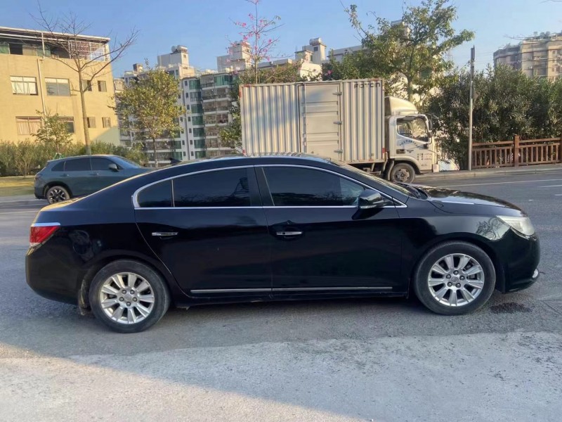 广州11年别克君越3