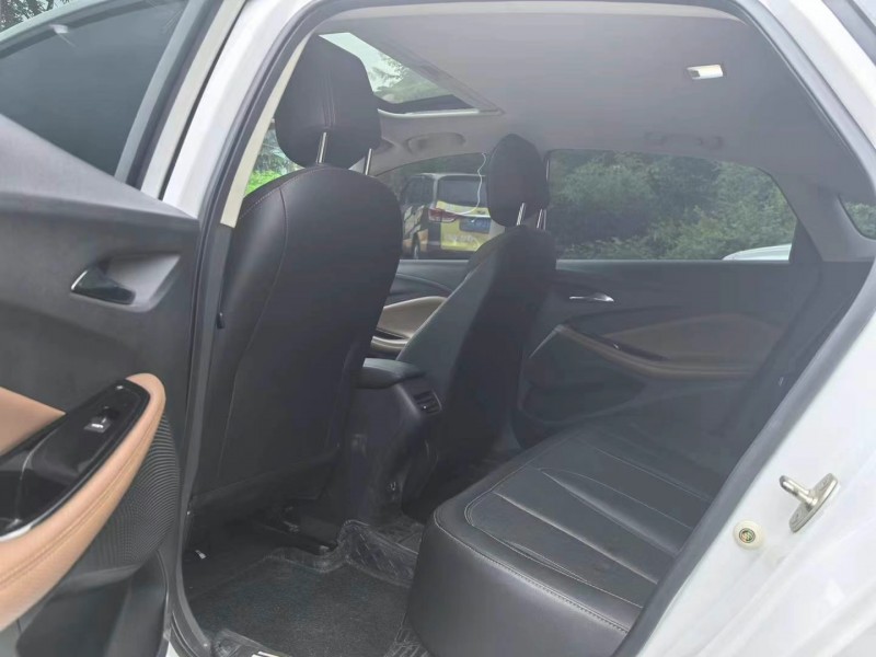 广州21年别克威朗8