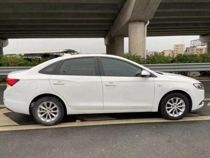 广州19年别克英朗3