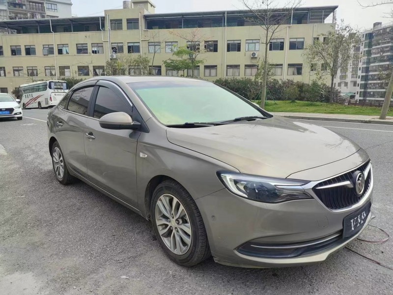 广州18年别克英朗2