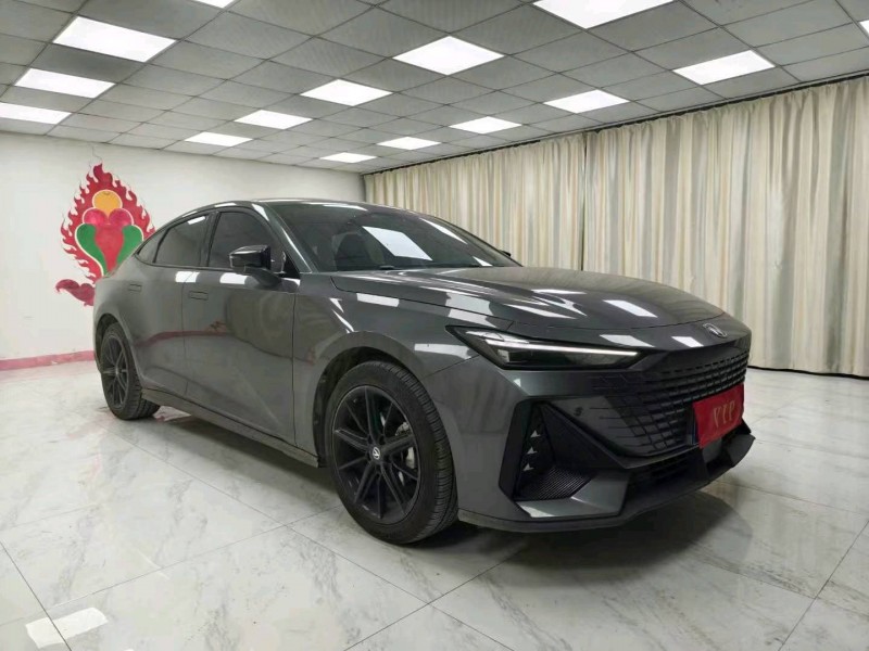 成都24年長安汽車UNI3
