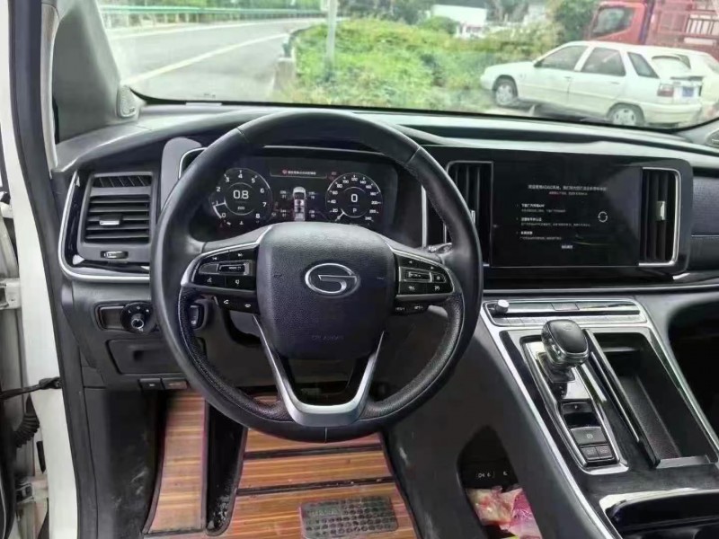 保定20年传祺M86