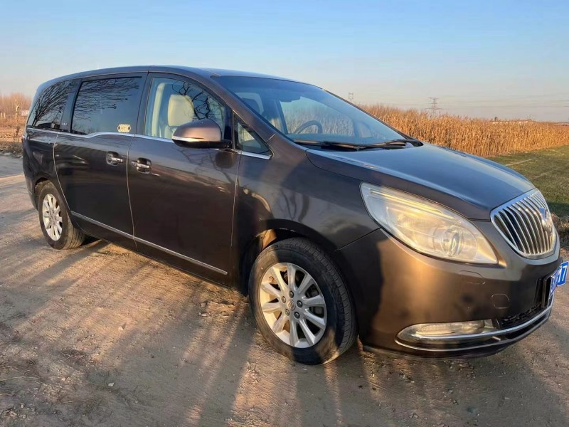 保定12年别克GL83