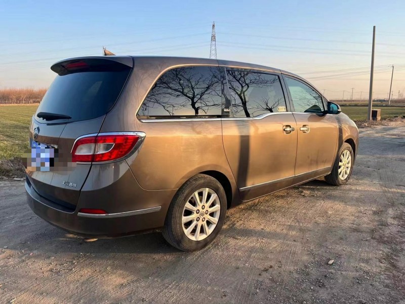 保定12年别克GL84