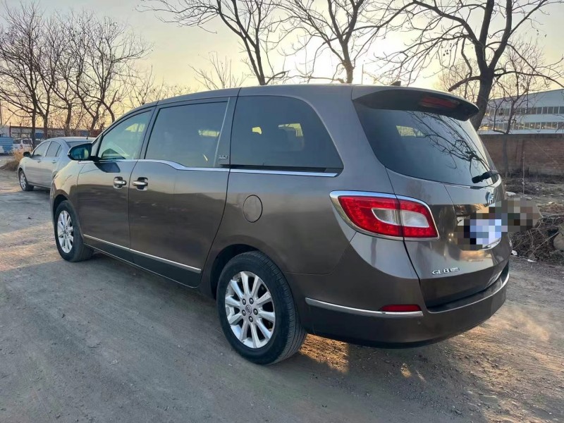 保定12年别克GL86