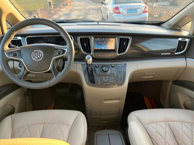 保定12年别克GL88