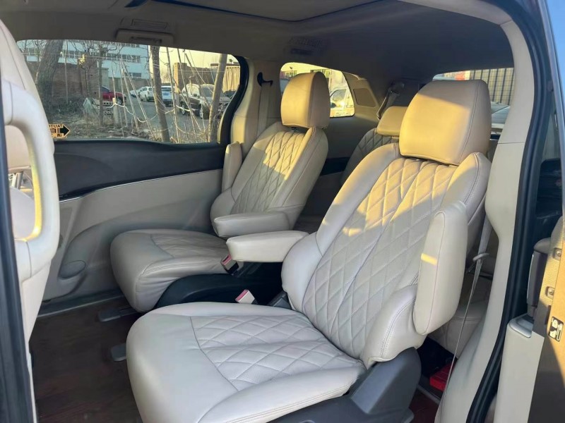 保定12年别克GL89