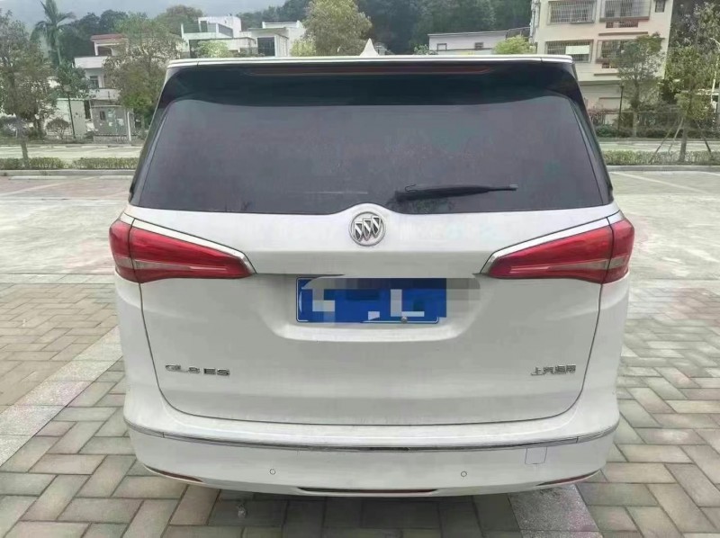 佛山20年别克GL89