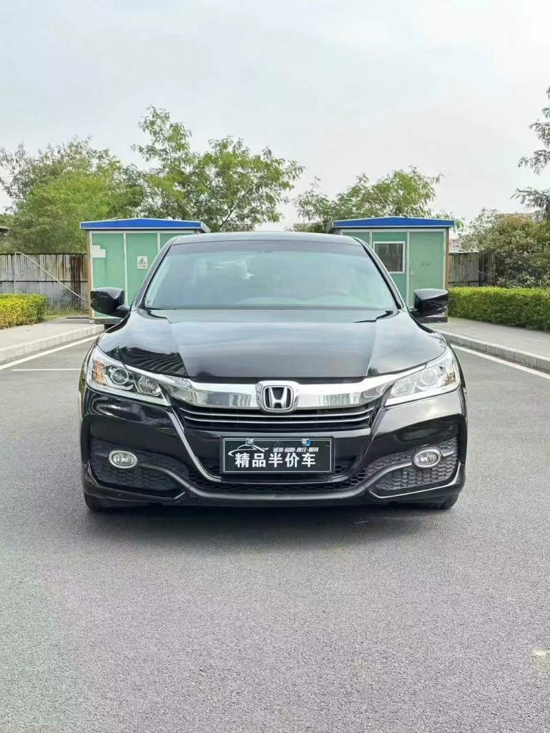 广州17年本田雅阁1