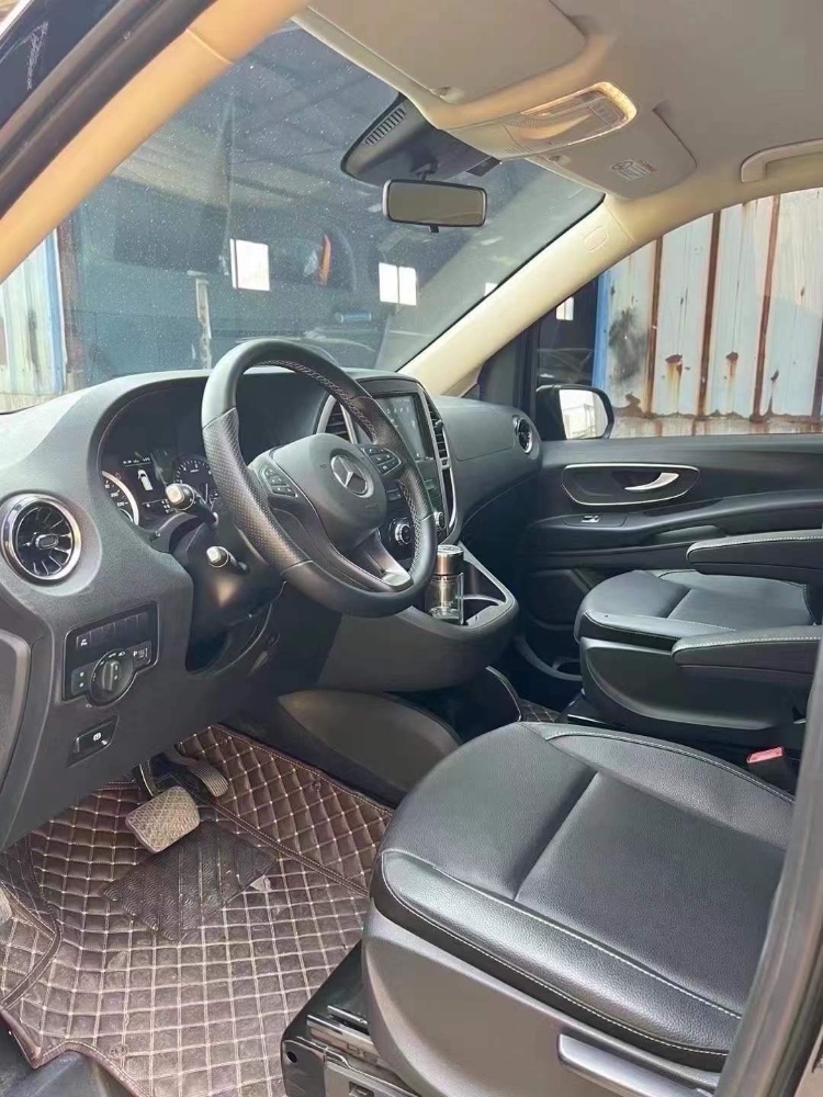 菏泽21年奔驰威霆4