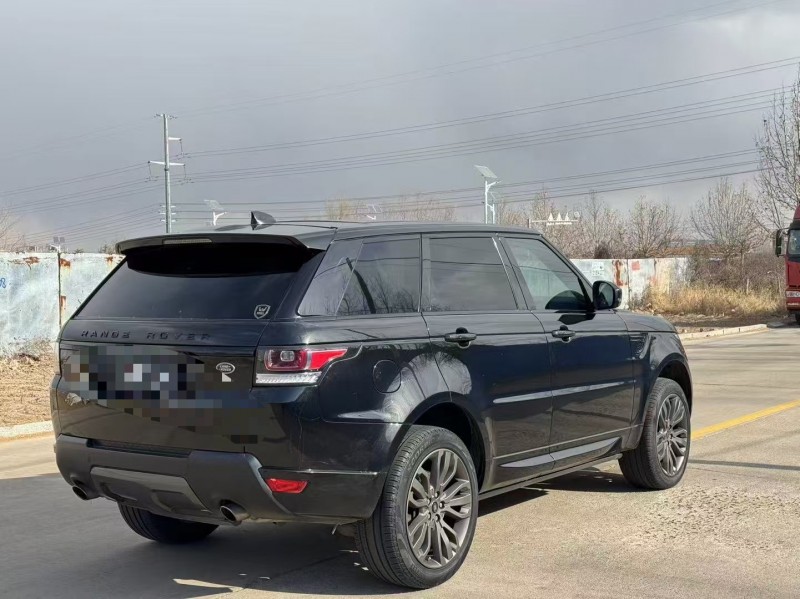 青岛18年路虎揽胜运动7