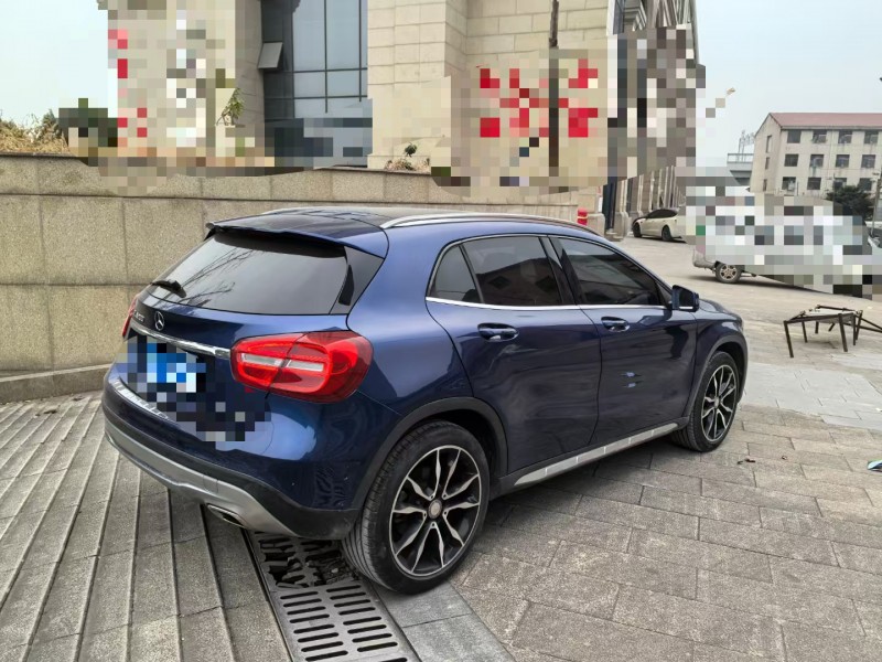 菏泽16年奔驰GLA7