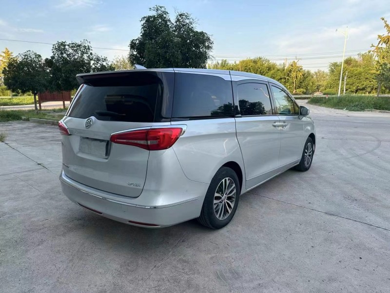 徐州17年别克GL88