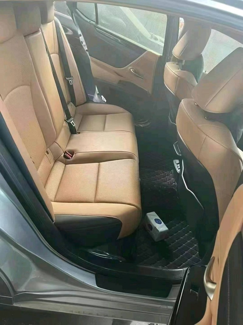 佛山22年雷克萨斯ES5
