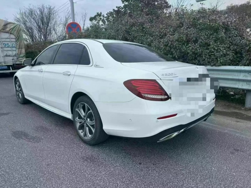 盐城20年奔驰E9