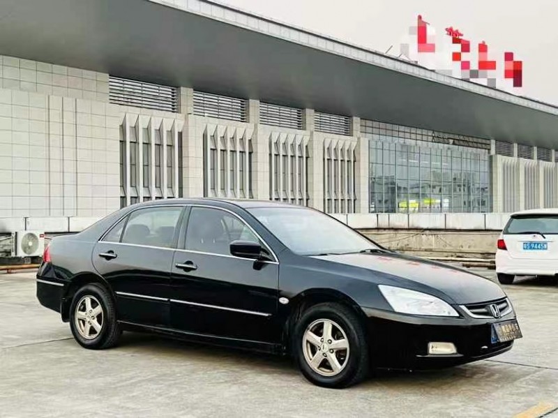 东莞07年本田雅阁4