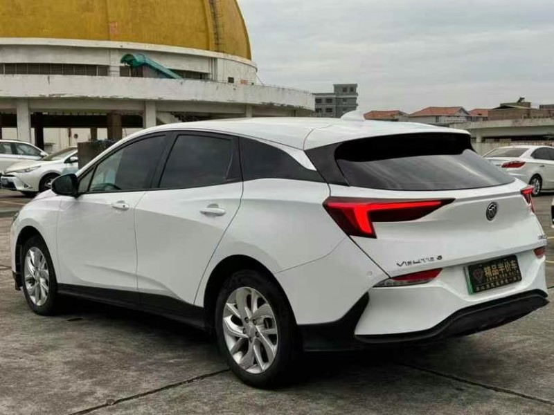 东莞23年别克微蓝9