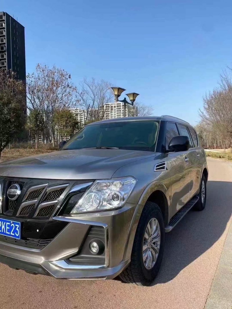 济宁19年日产途乐2