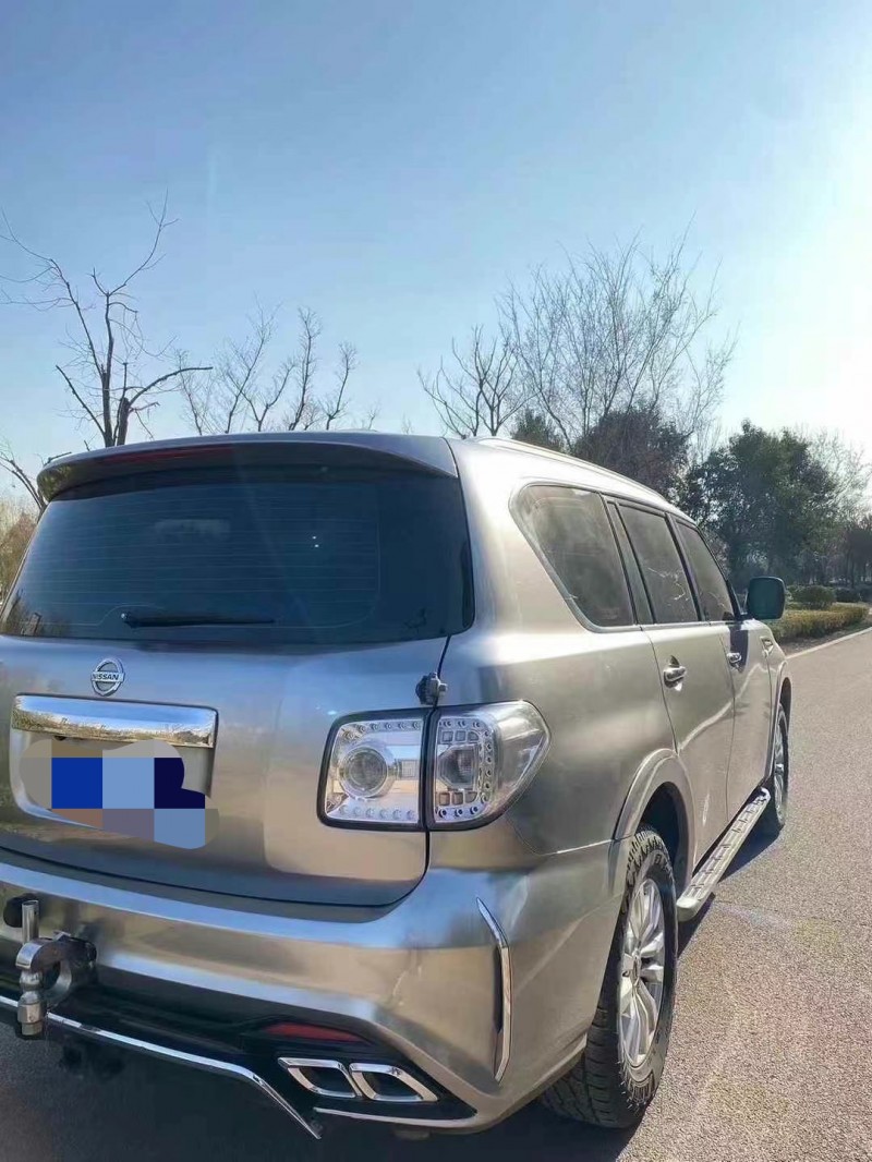 济宁19年日产途乐6