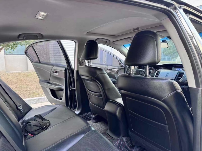 徐州14年本田雅阁6