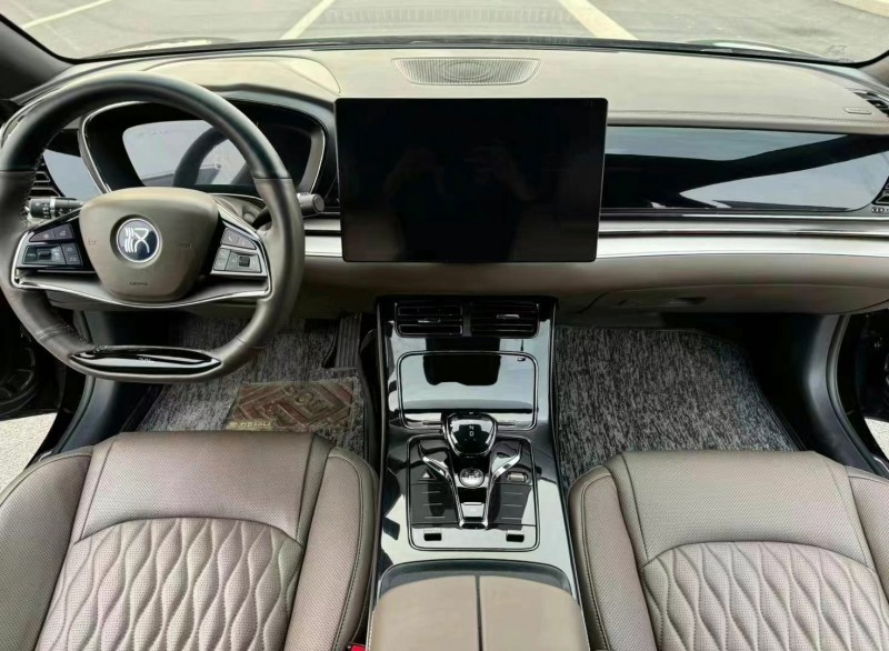 济宁23年比亚迪汉8