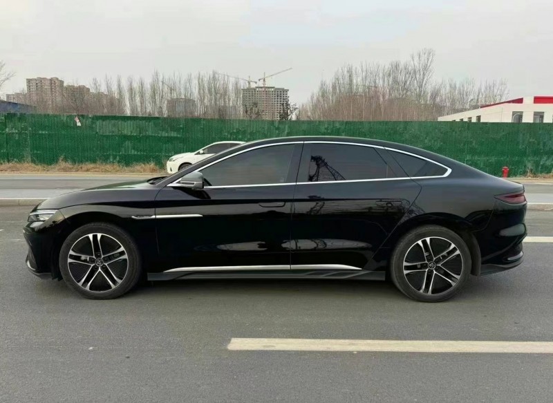 济宁23年比亚迪汉9