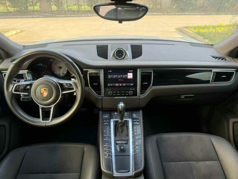 盐城17年保时捷Macan8