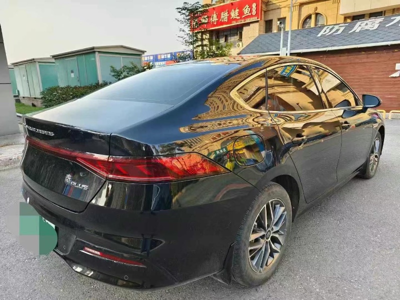 襄陽22年比亞迪秦5
