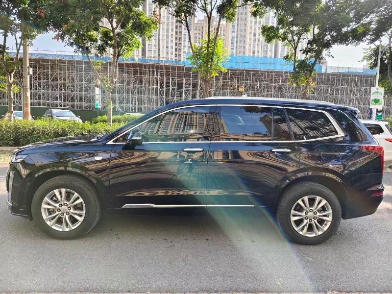襄陽22年凱迪拉克XT63