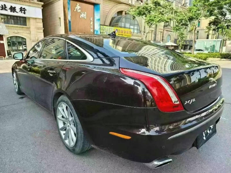 襄陽13年捷豹XJL5