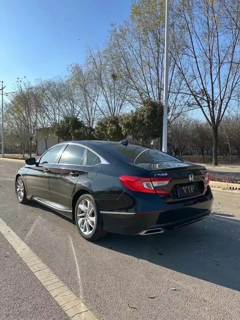 枣庄18年本田雅阁9