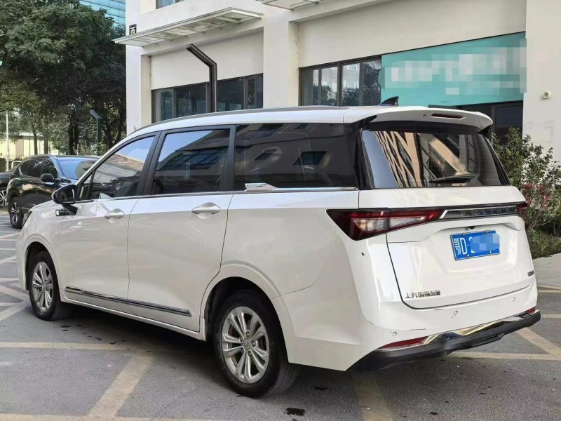 廣州24年五菱汽車佳辰8