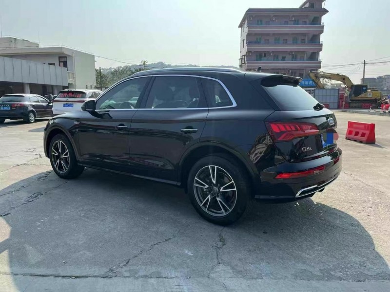 广州21年奥迪Q55