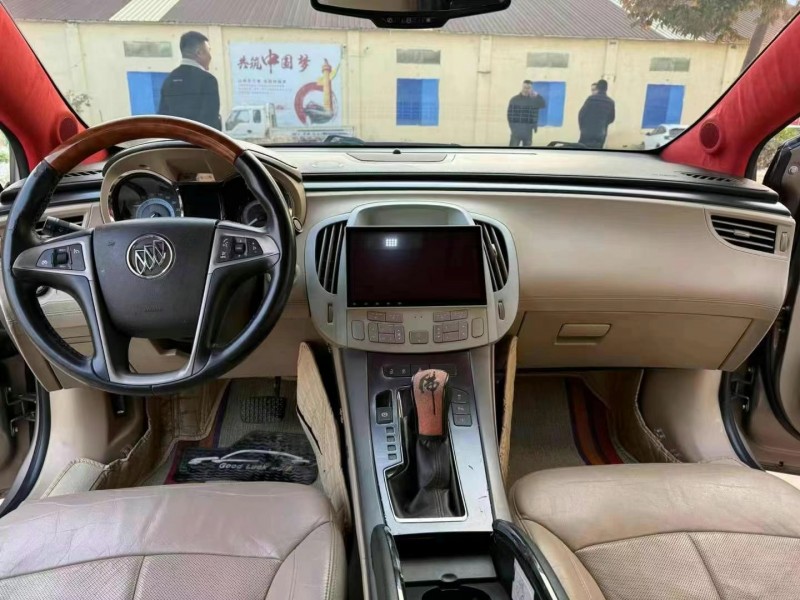 徐州11年别克君越8