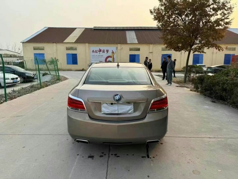 徐州11年别克君越9