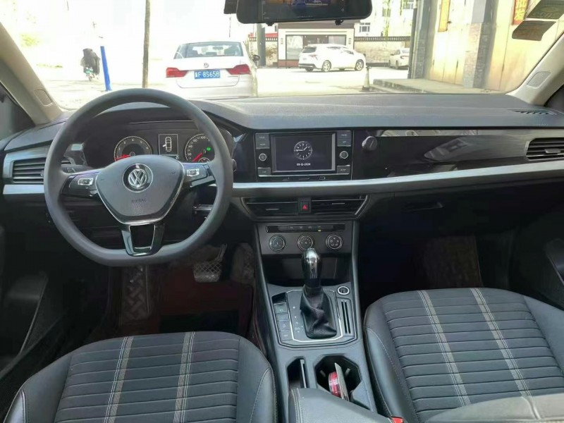 保定20年大众朗逸8