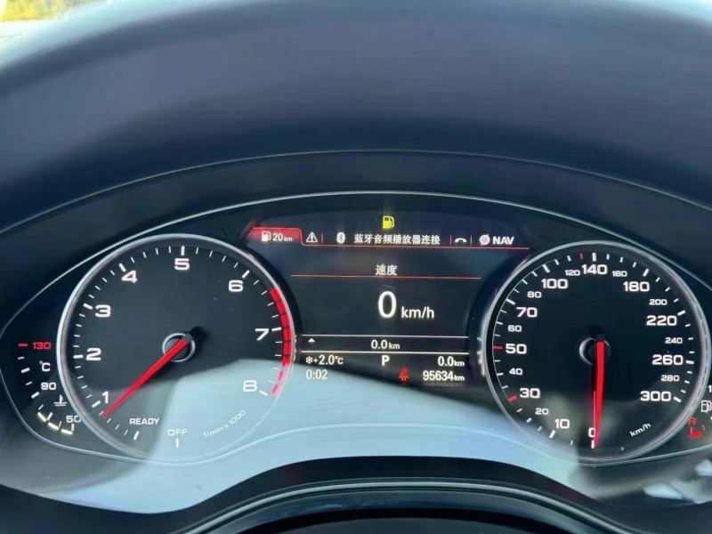 济宁17年奥迪A6L6