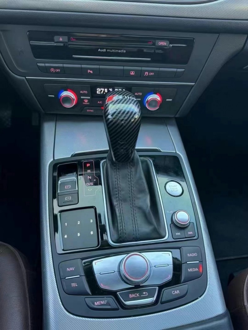 济宁17年奥迪A6L7