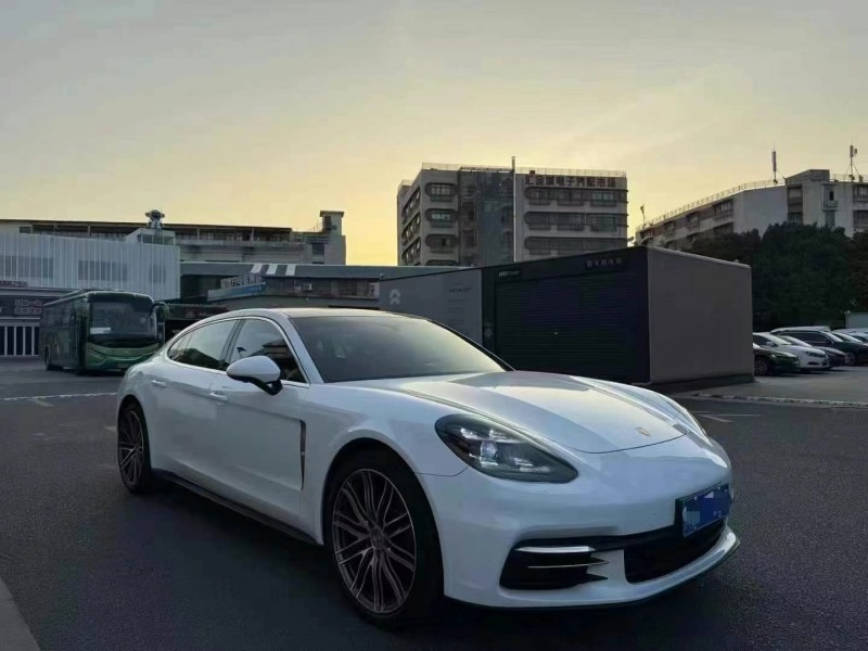 广州20年保时捷帕拉梅拉3