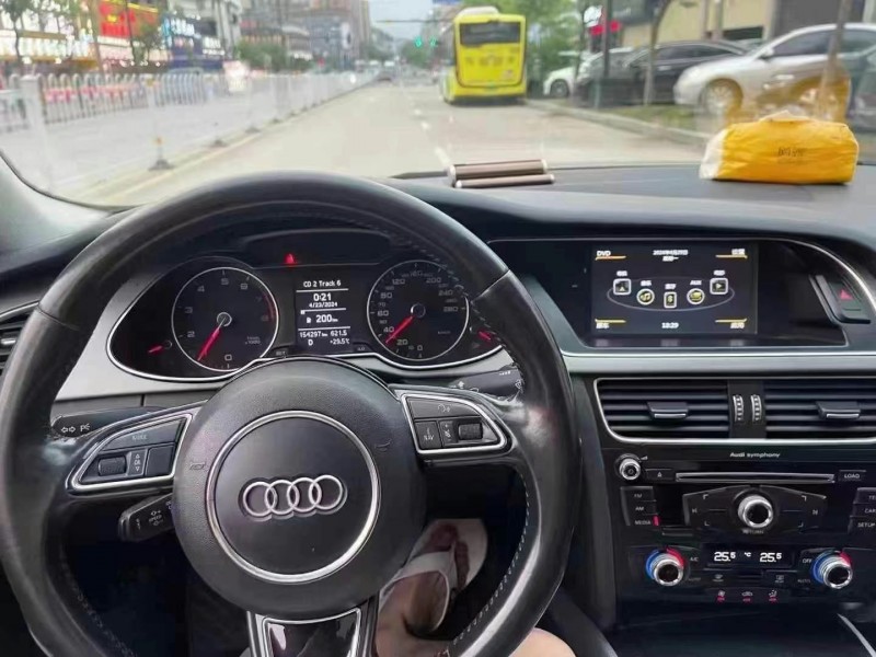 广州15年奥迪A4L7