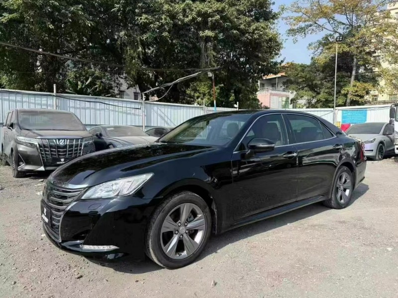 广州15年丰田皇冠2