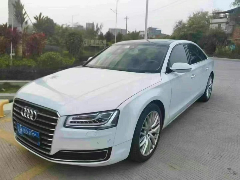 广州18年奥迪A8L2