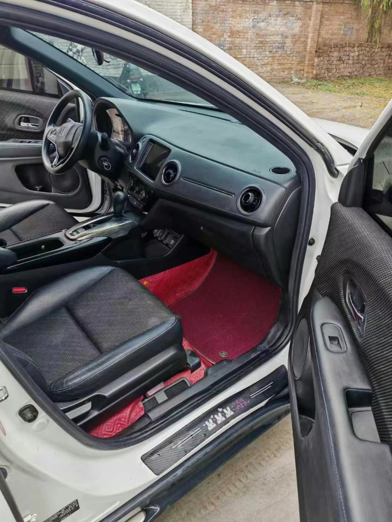 保定19年本田XRV8