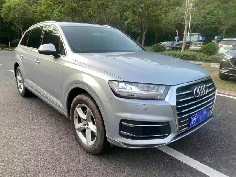 广州17年奥迪Q72