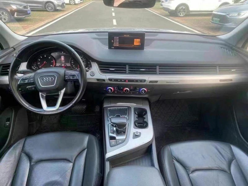 广州17年奥迪Q75