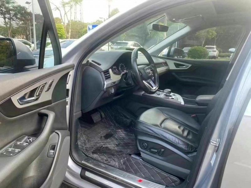 广州17年奥迪Q76