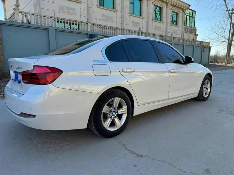 保定16年宝马3系7